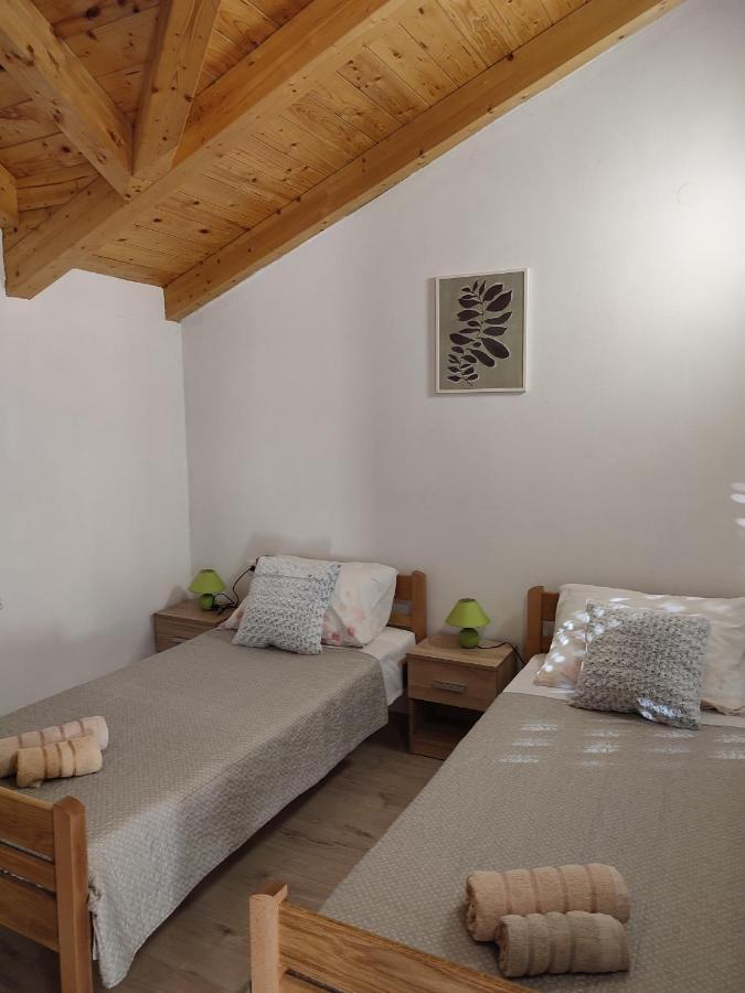 Apartments Pulic Skradin Esterno foto