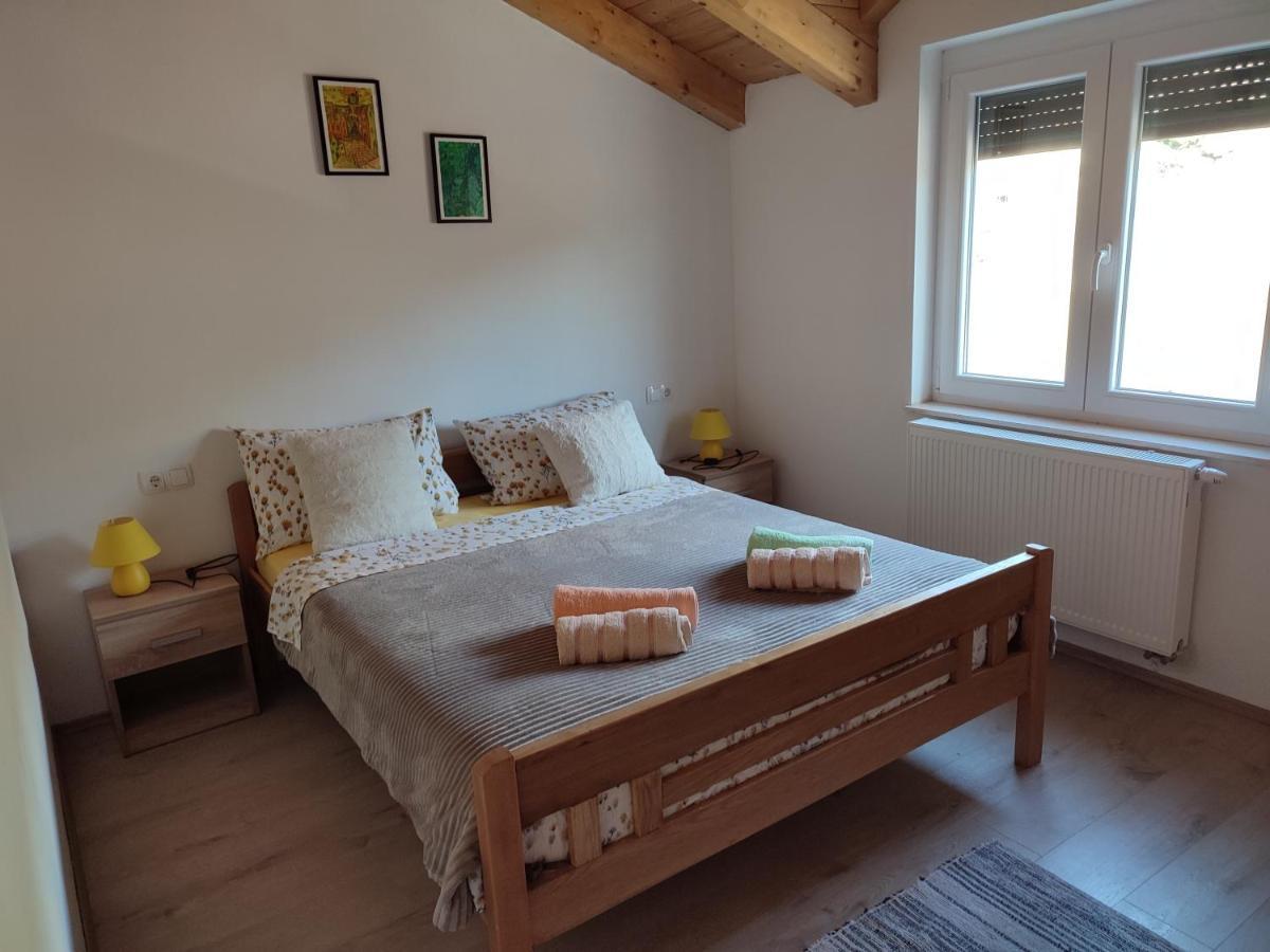 Apartments Pulic Skradin Esterno foto